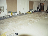 Wiedereinbau der restaurierten Platten